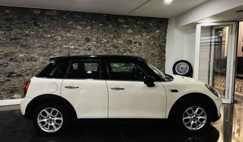 MINI COOPER D 5 portas completo