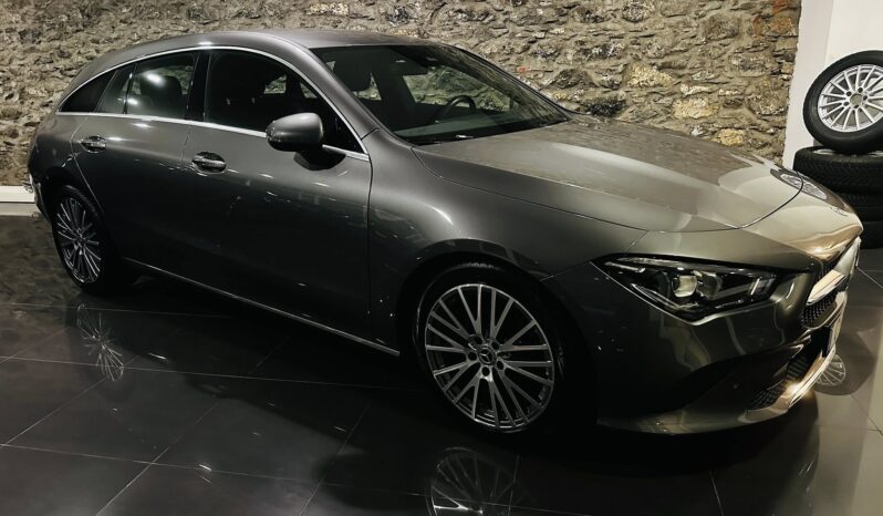 MERCEDES BENZ   CLA 180D SHB URBAN MOTOR 2.0CC completo