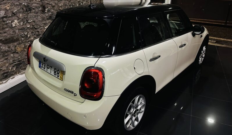 MINI COOPER D 5 portas completo