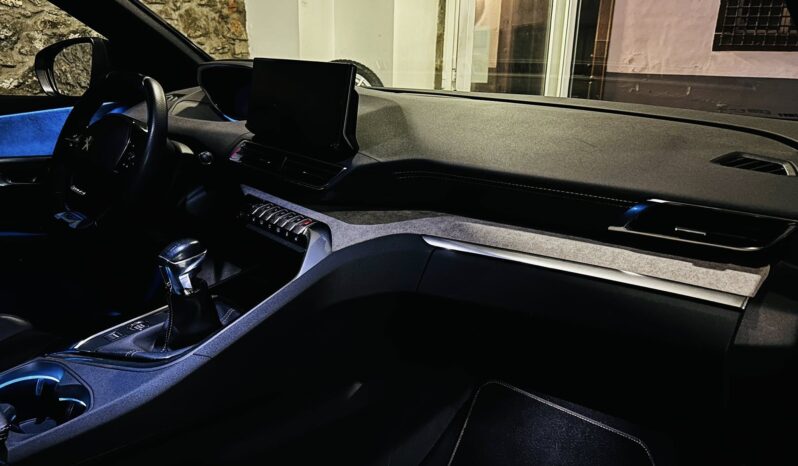 PEUGEOT 3008 1.2T GT LINE 130CV completo