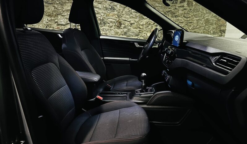 FORD KUGA 1.5T ST LINE 150CV completo
