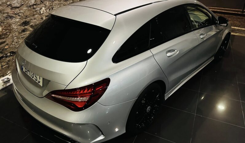 MERCEDES BENZ CLA 180d SHB PACK AMG completo