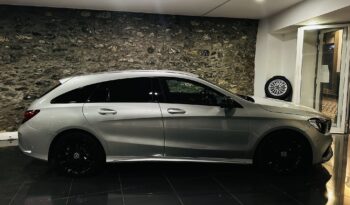 MERCEDES BENZ CLA 180d SHB PACK AMG completo