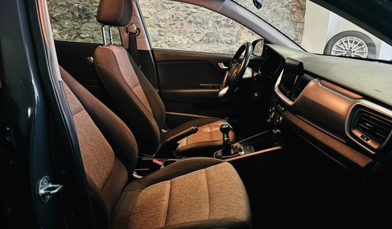 KIA STONIC 1.2 DYNAMIC completo