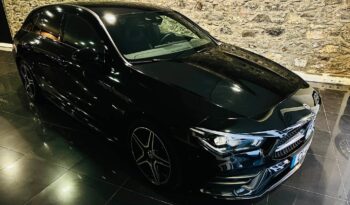 MERCEDES BENZ CLA180 SHB PACK AMG / NIGHT completo